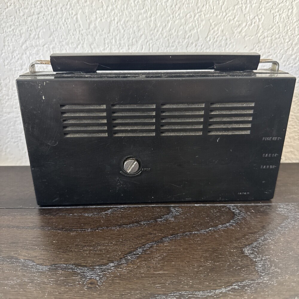 Vintage High Sensitivity Transistor Radio From Japan In The 1960S - Picture 4 of 7